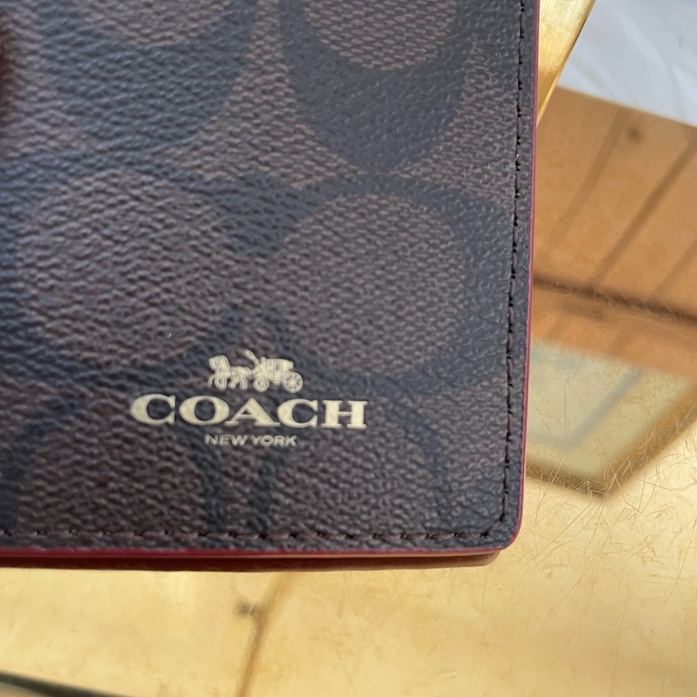 Coach Brown Signature Cardholder with Red Trim and Gold Hardware Unisex - Picture 3 of 8